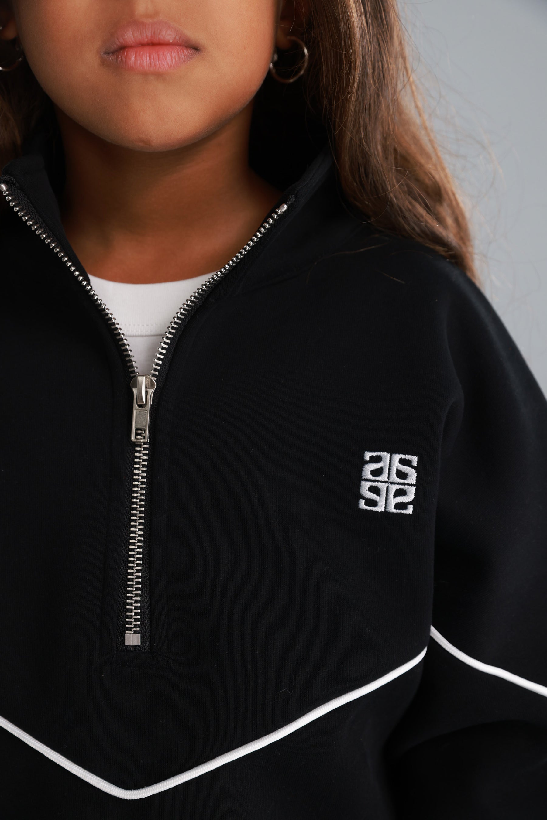 חליפת טוני שחורה