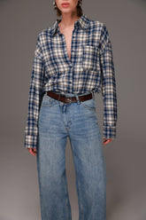 חולצת אביגיל מכופתרת כחולה