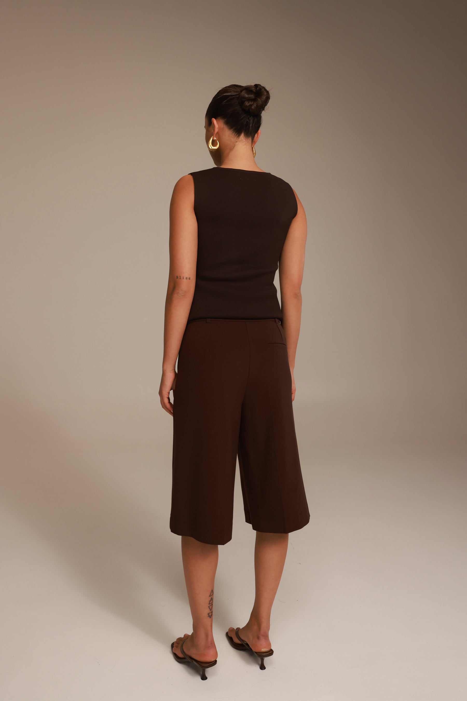 וסט רייצ'ל חום כהה