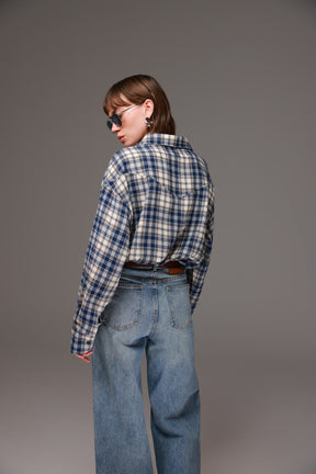 חולצת אביגיל מכופתרת כחולה