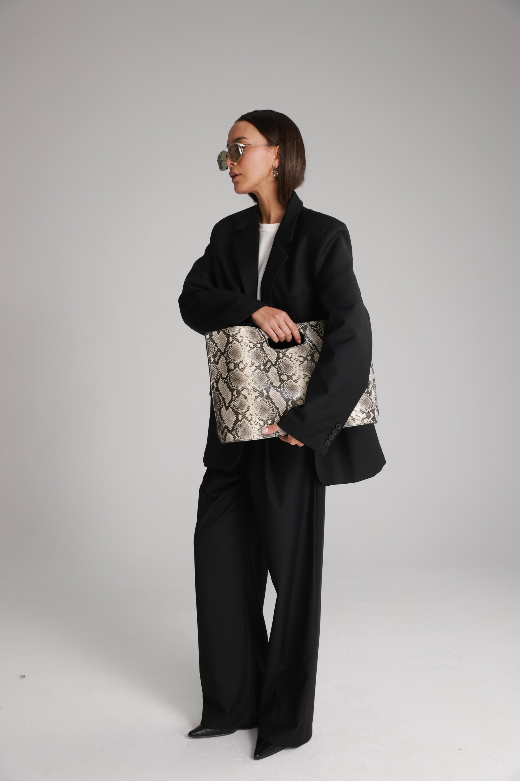 תיק אוליבר מנוחש גדול