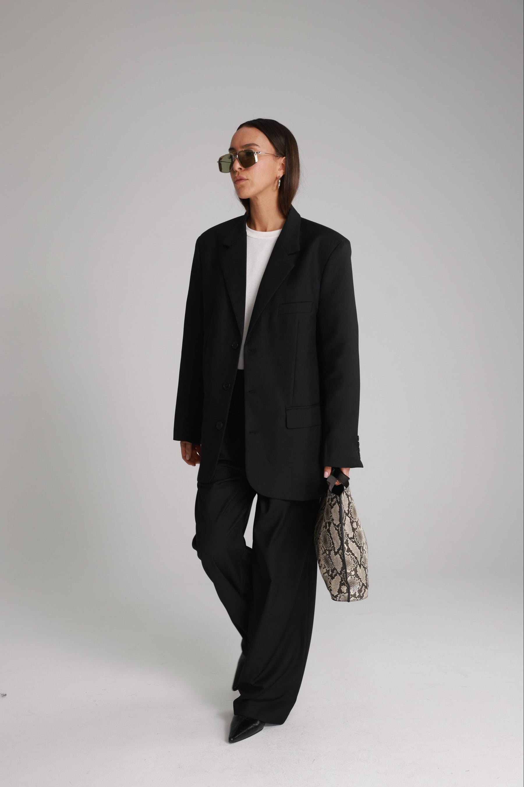 מכנסי דני שחורים