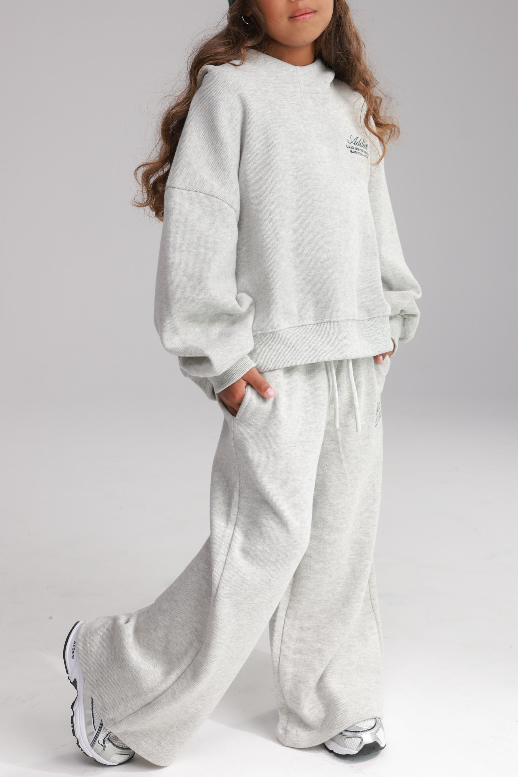 חליפת סופי אפורה