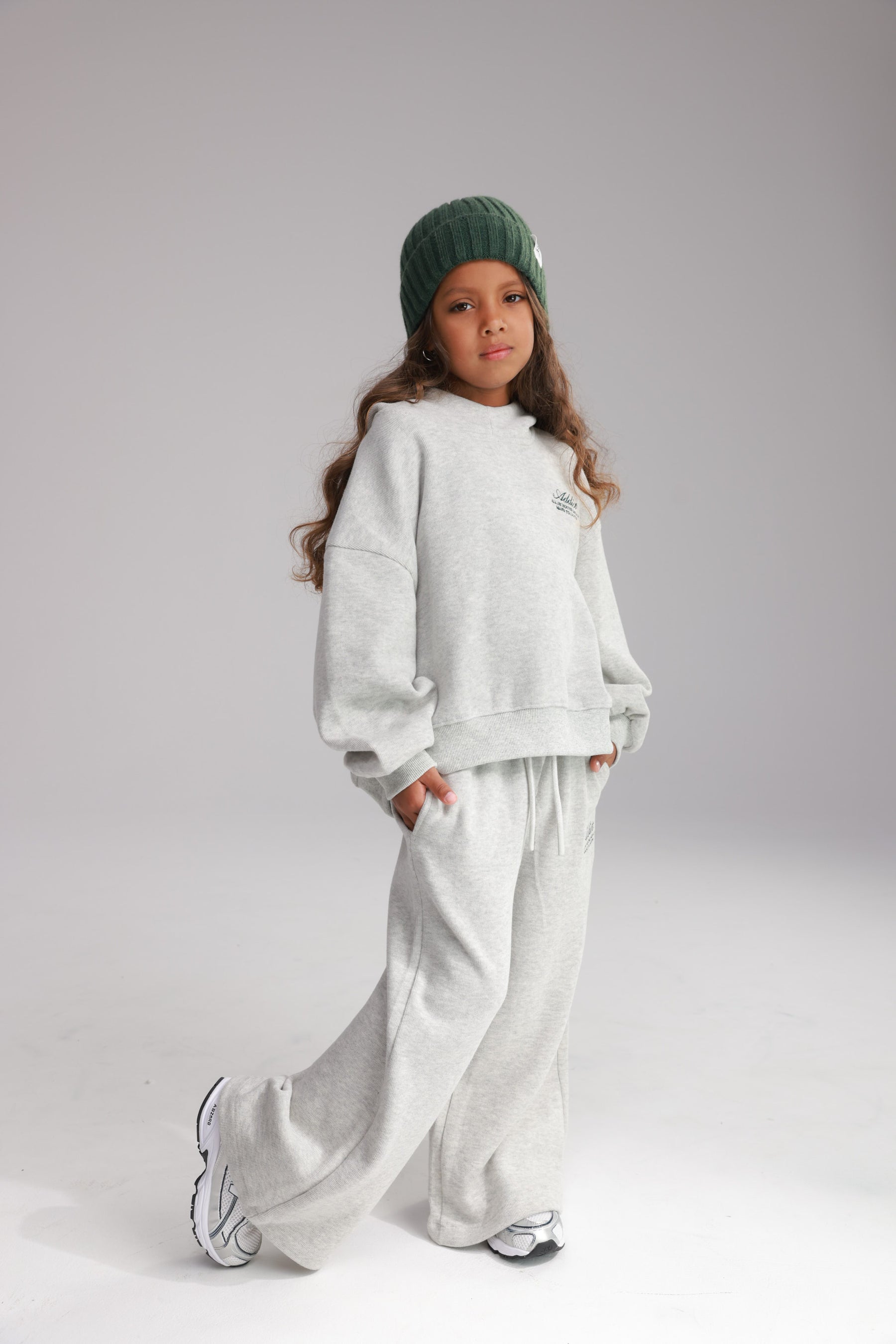 חליפת סופי אפורה