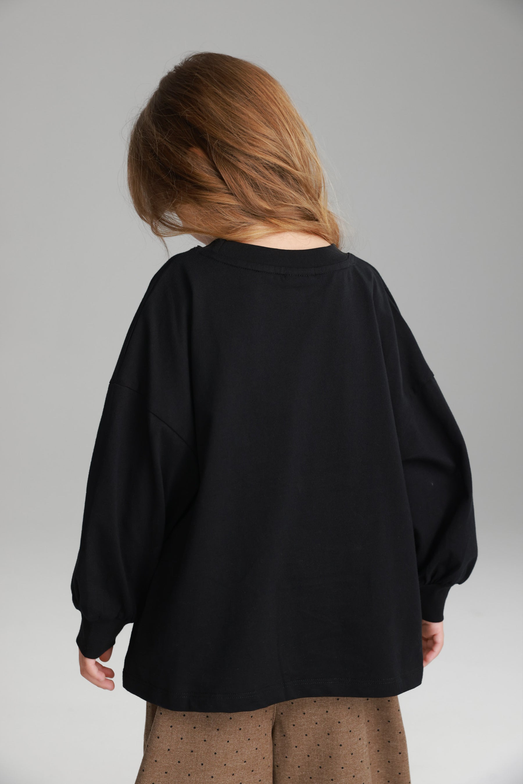 חולצת סנטי שחורה