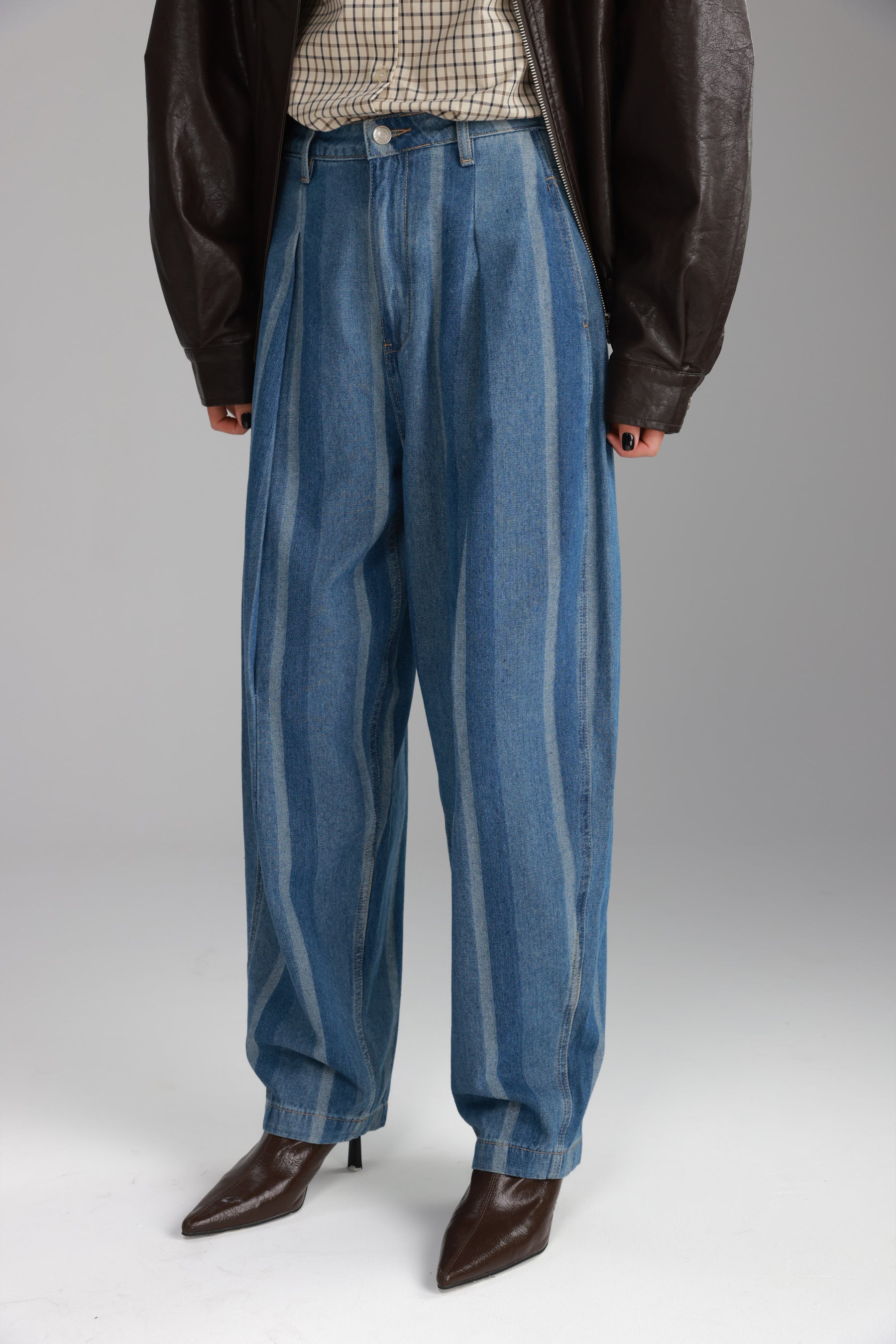 ג'ינס ג'קסון פסים