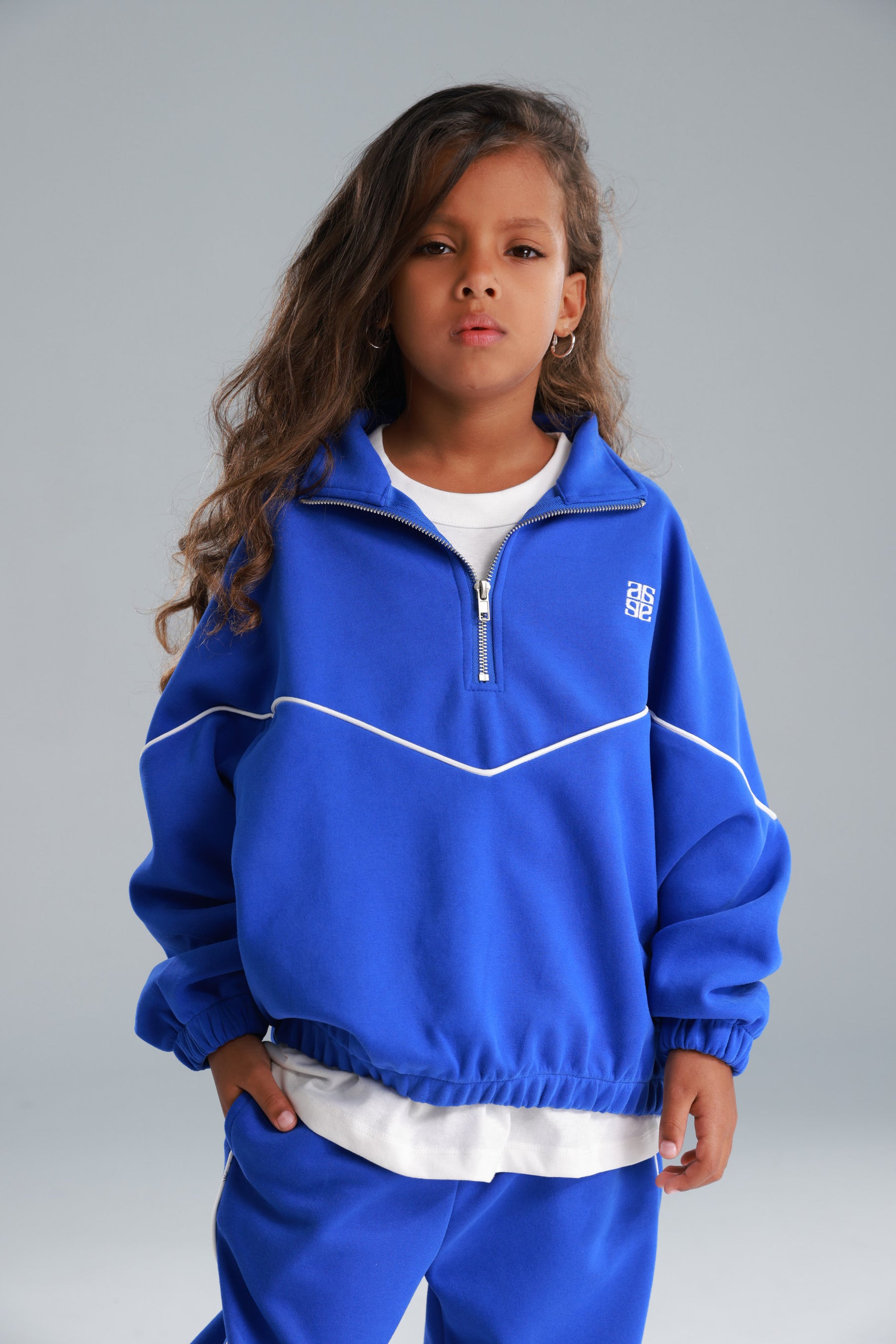 חליפת טוני כחולה