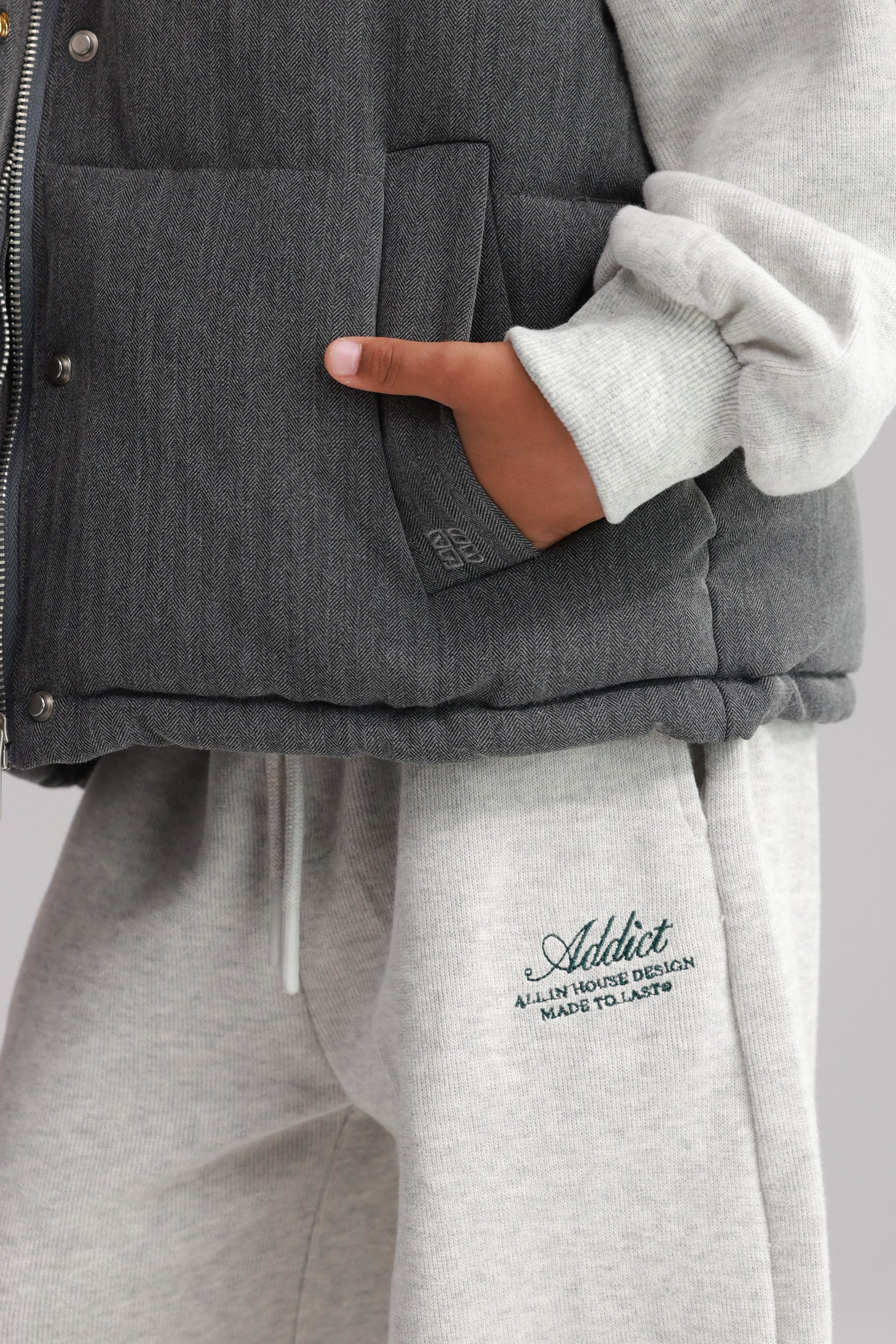 וסט קיילה אפור