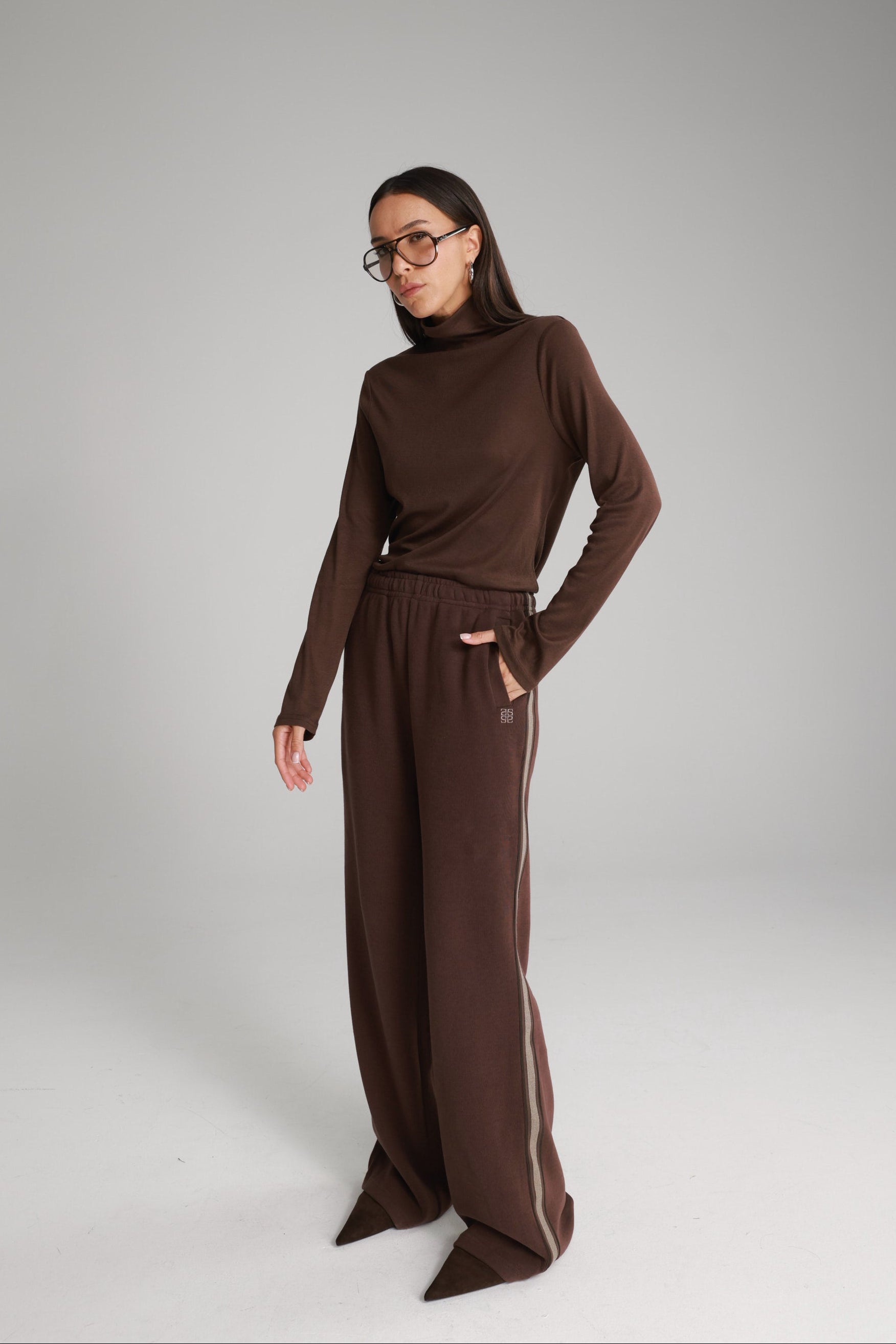 מכנסי ג'ולי חומים