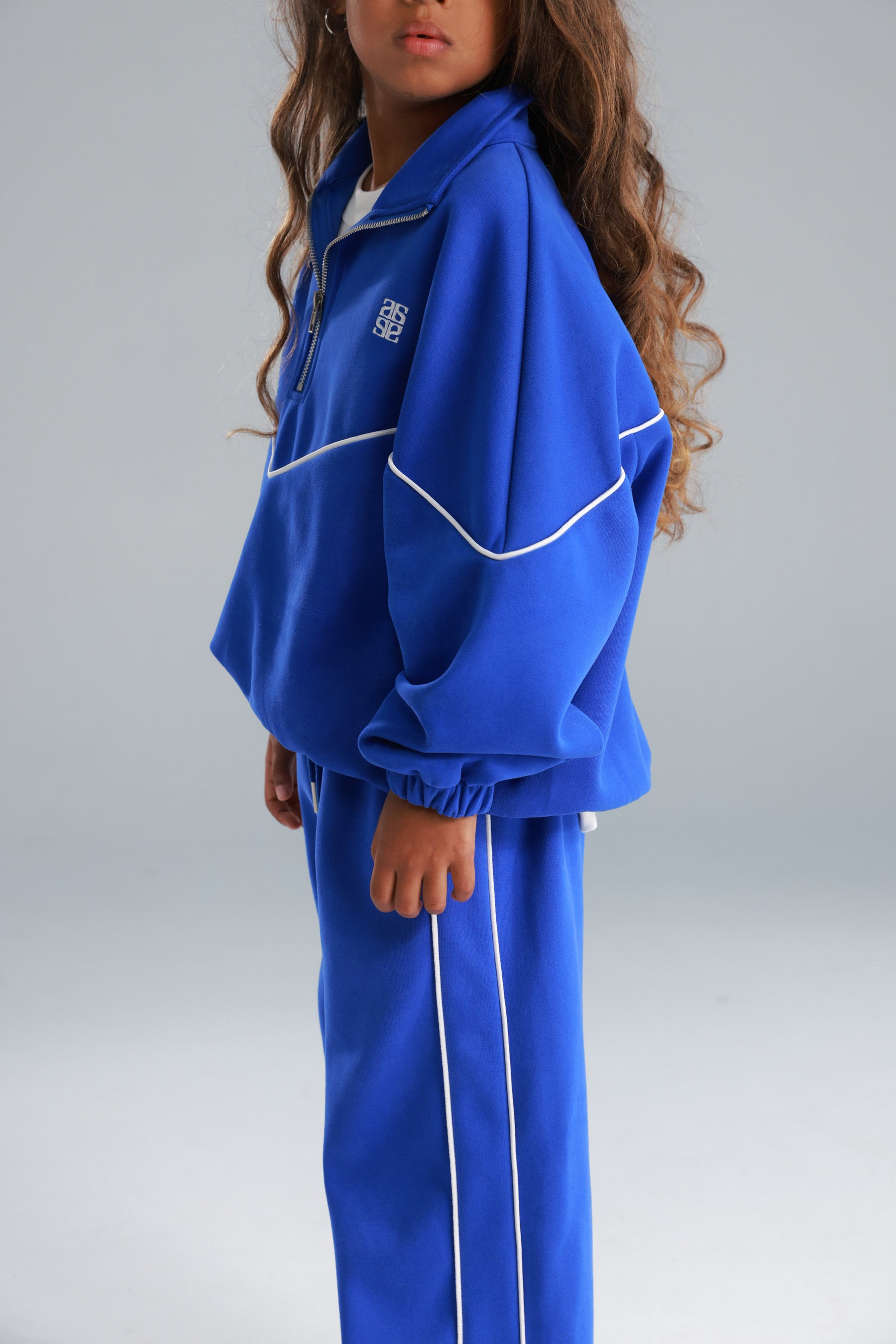 חליפת טוני כחולה