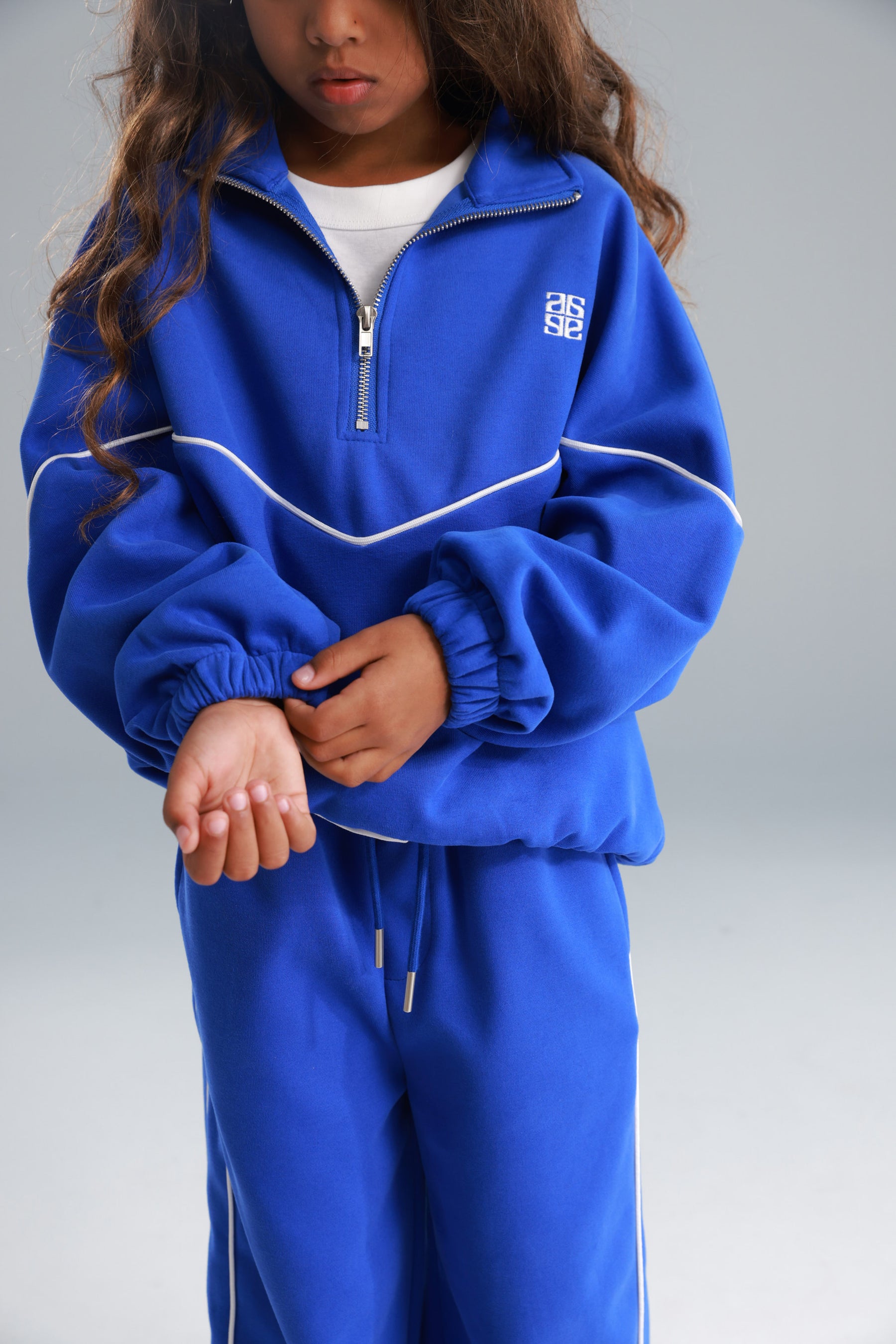 חליפת טוני כחולה