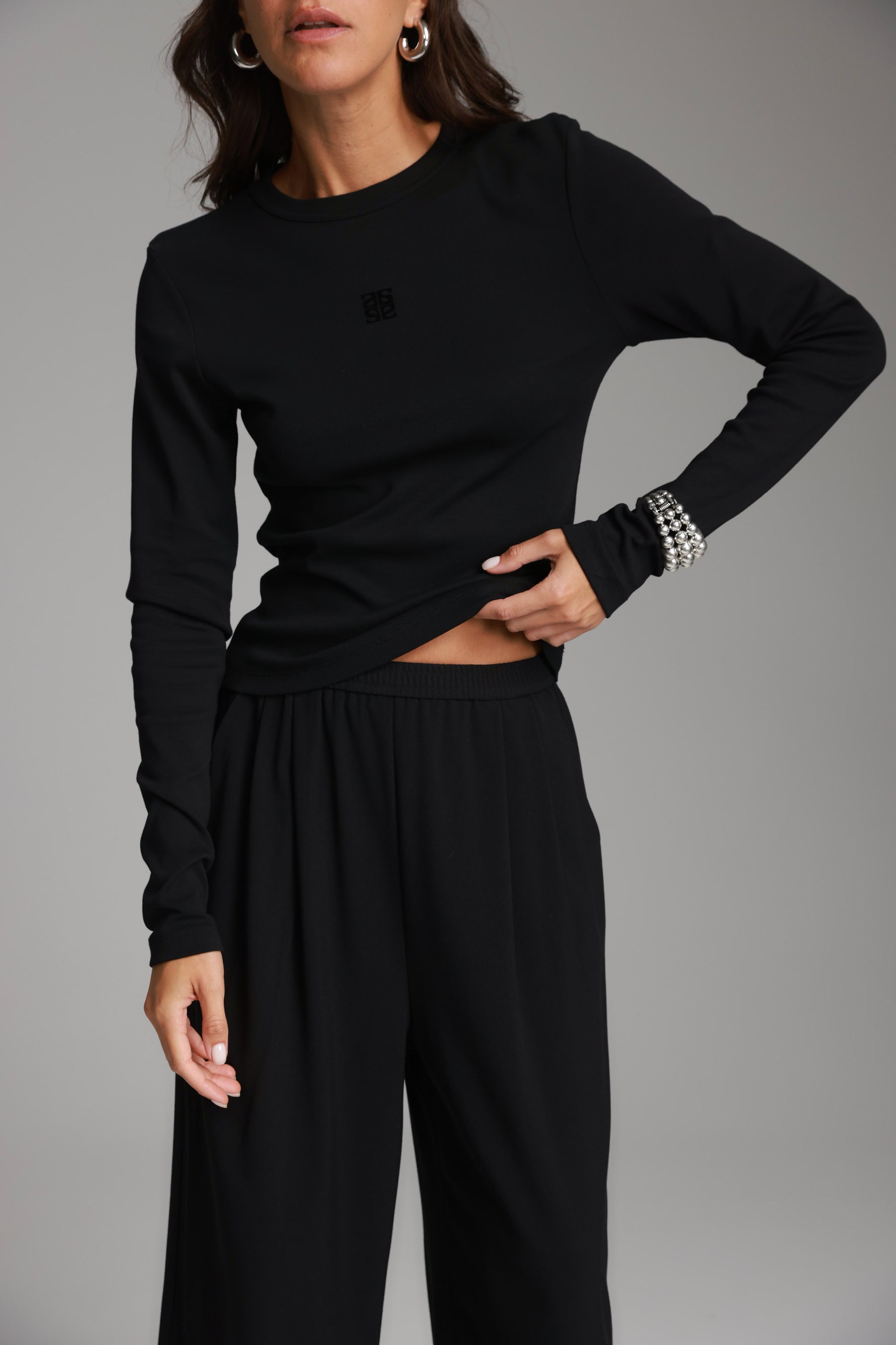 חולצת אולינה שחורה