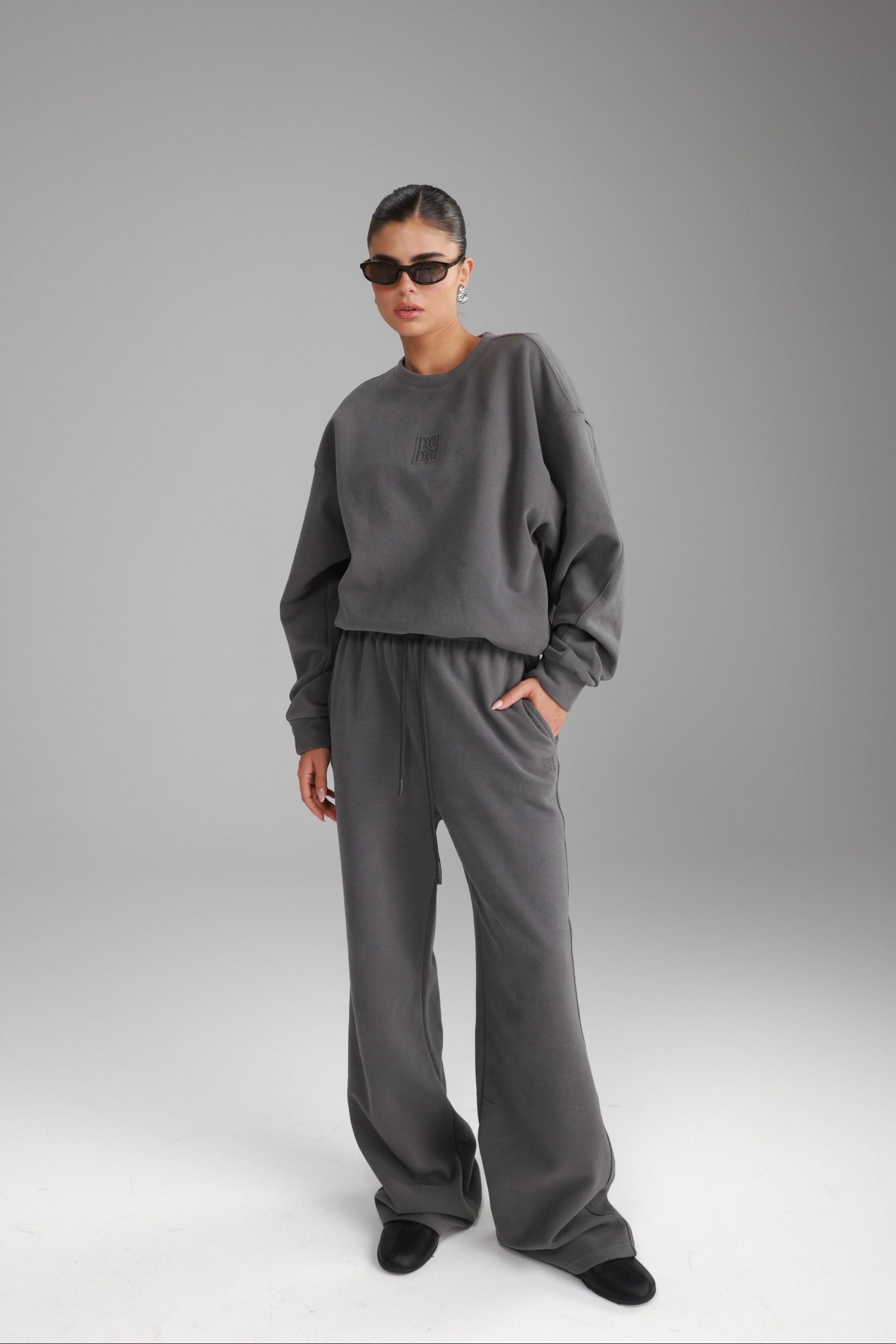 חליפת אדיסון אפור כהה