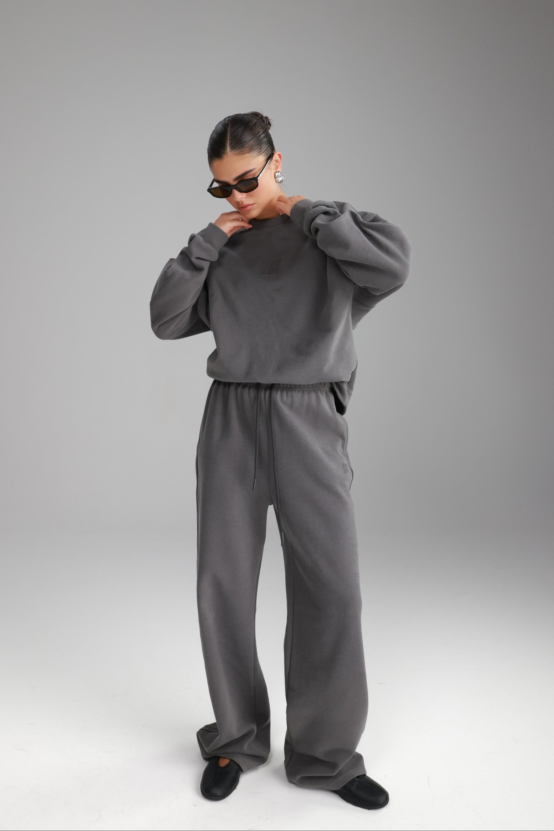 חליפת אדיסון אפור כהה