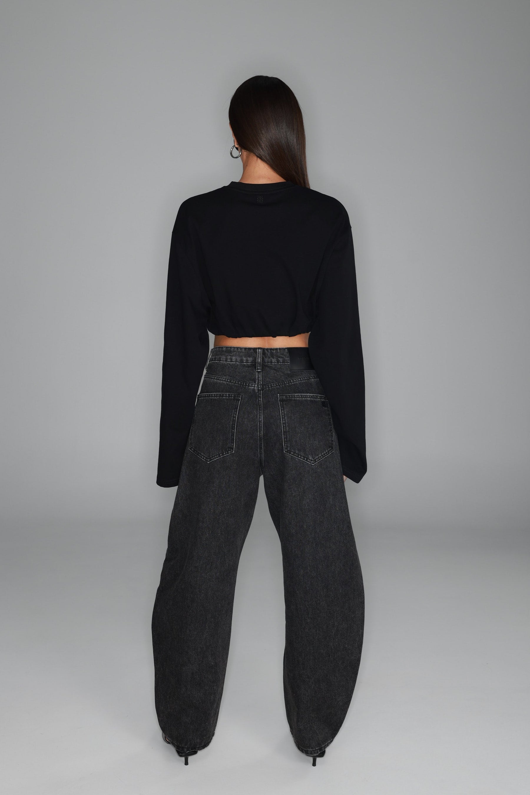 חולצת ליאונל שחורה