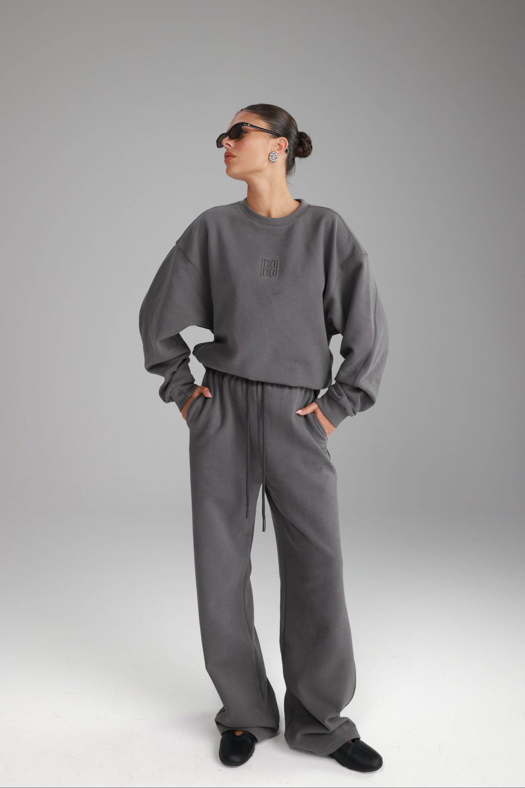 חליפת אדיסון אפור כהה