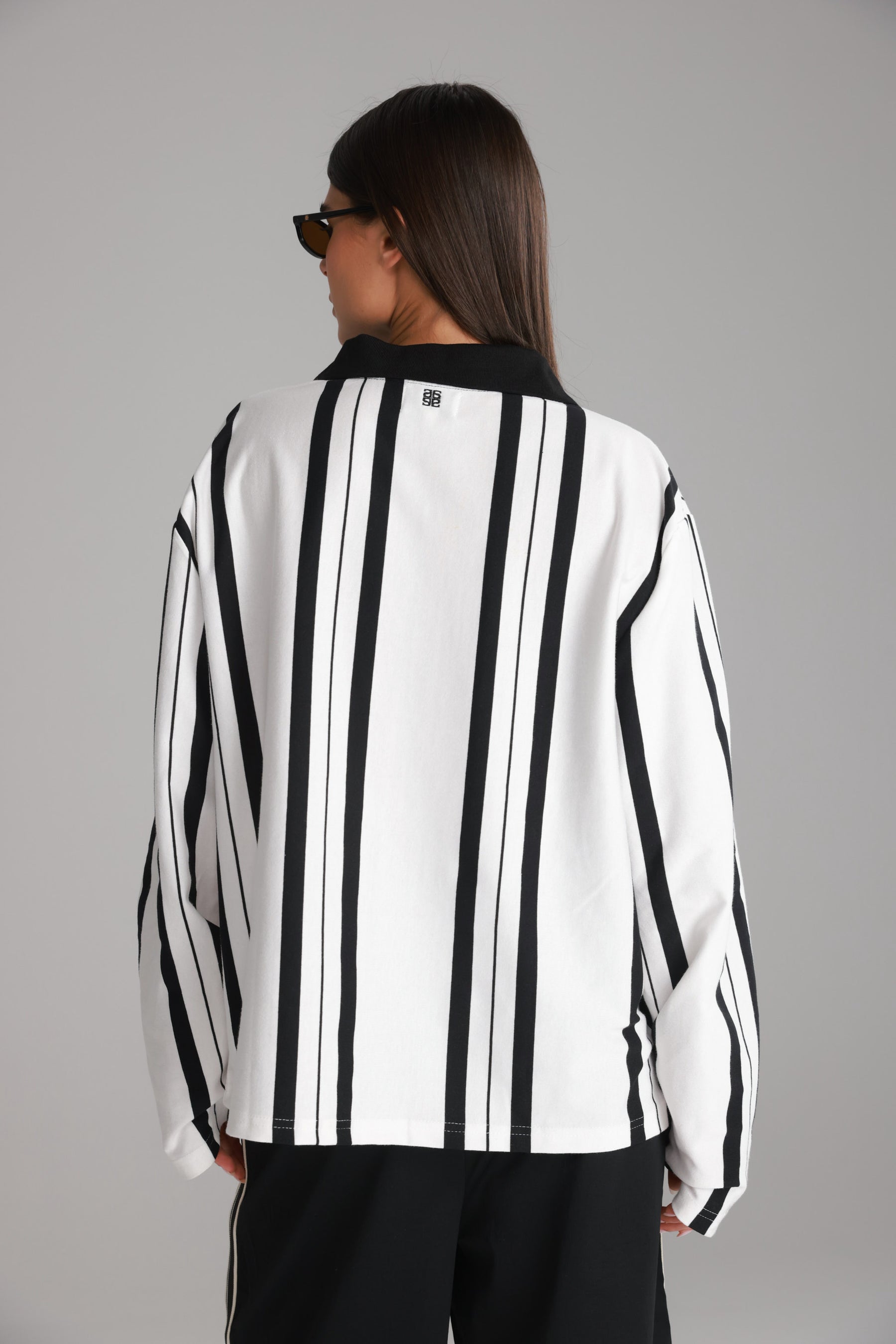 חולצת לינה פסים לבן/שחור