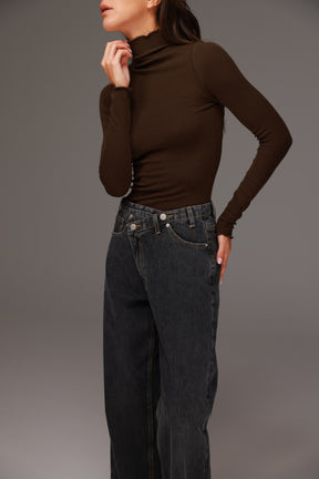 חולצת גולף ספנסר חום כהה