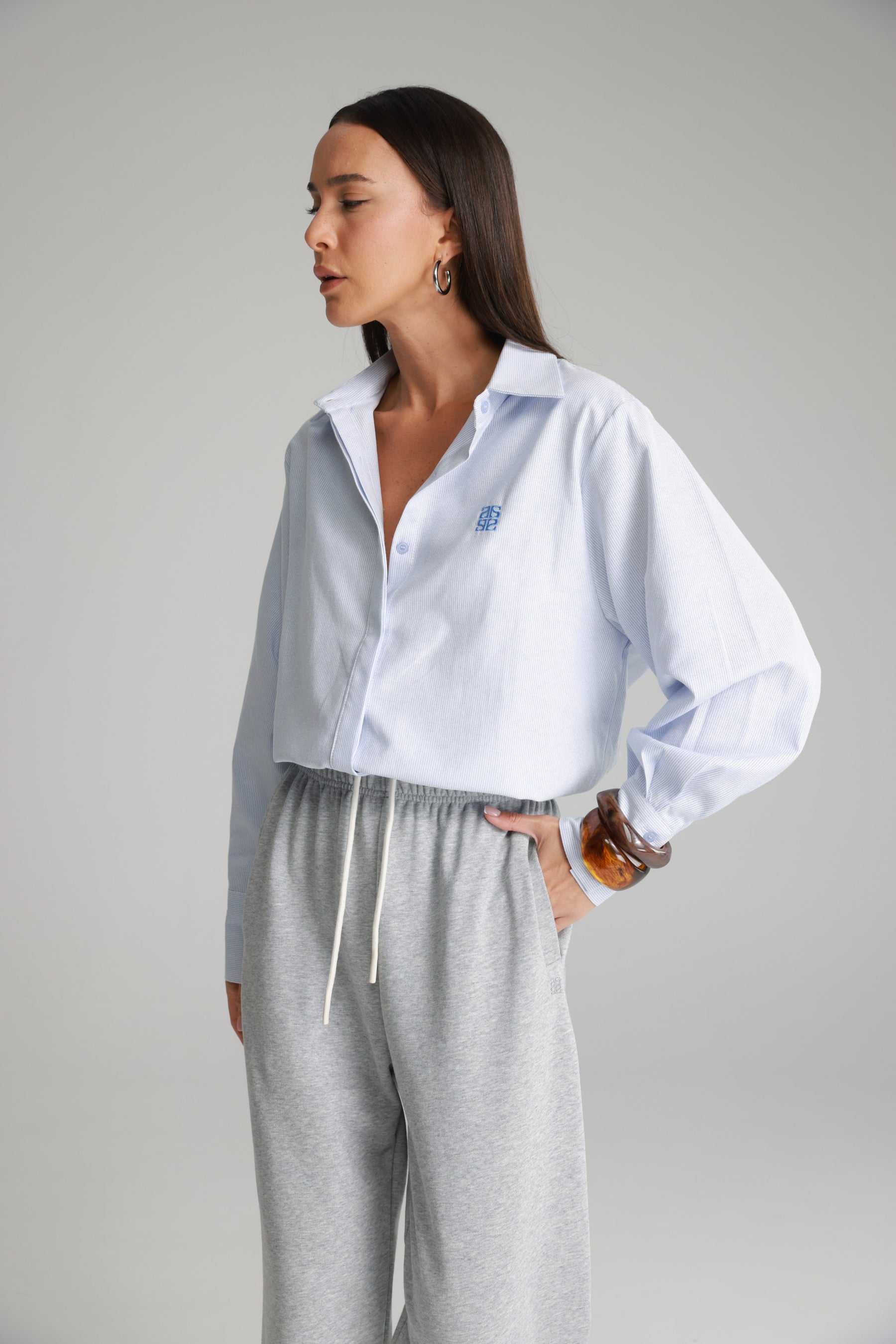 חולצת קיילי מכופתרת תכלת