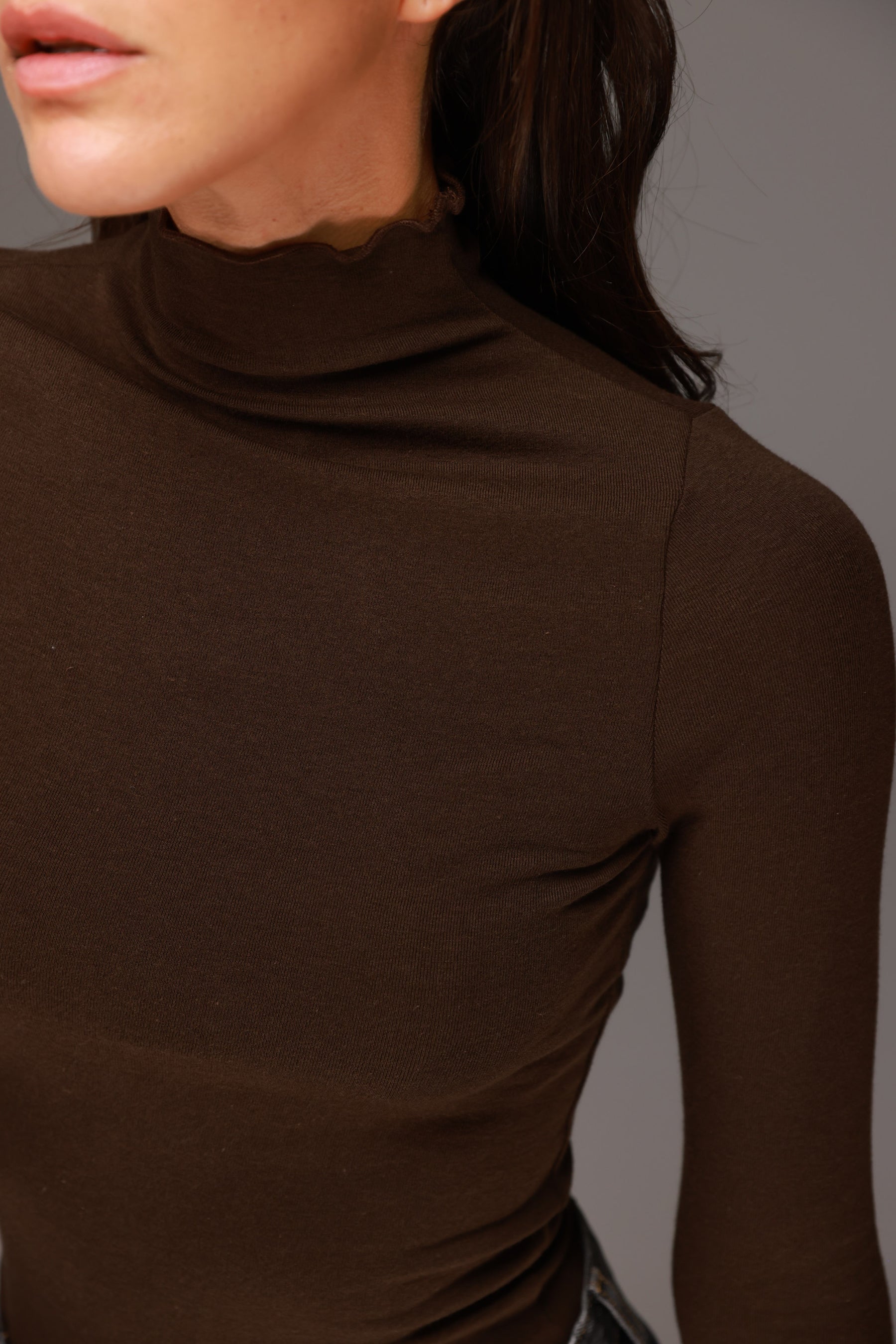 חולצת גולף ספנסר חום כהה