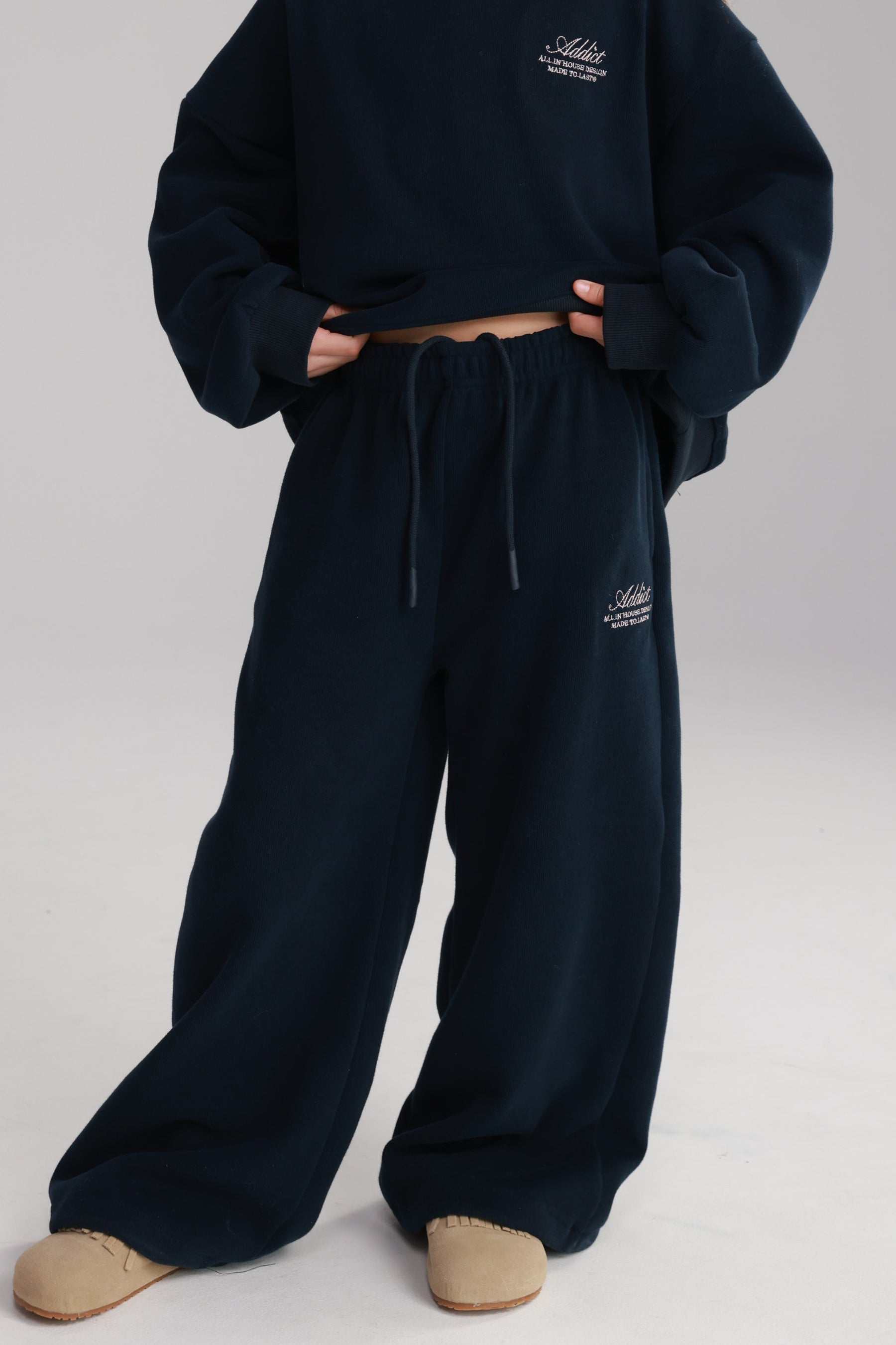 חליפת סופי נייבי