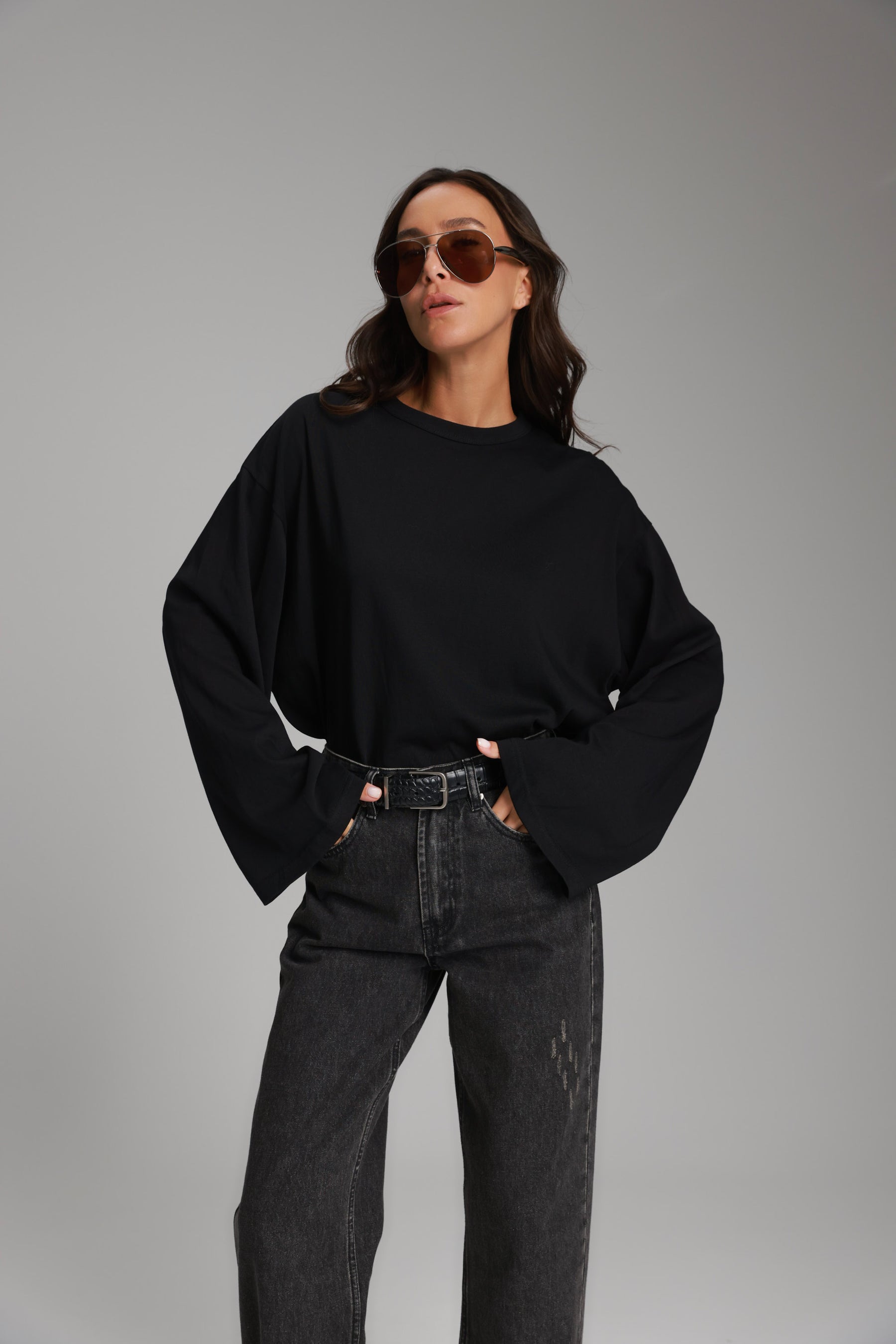 חולצת נדיה שחורה