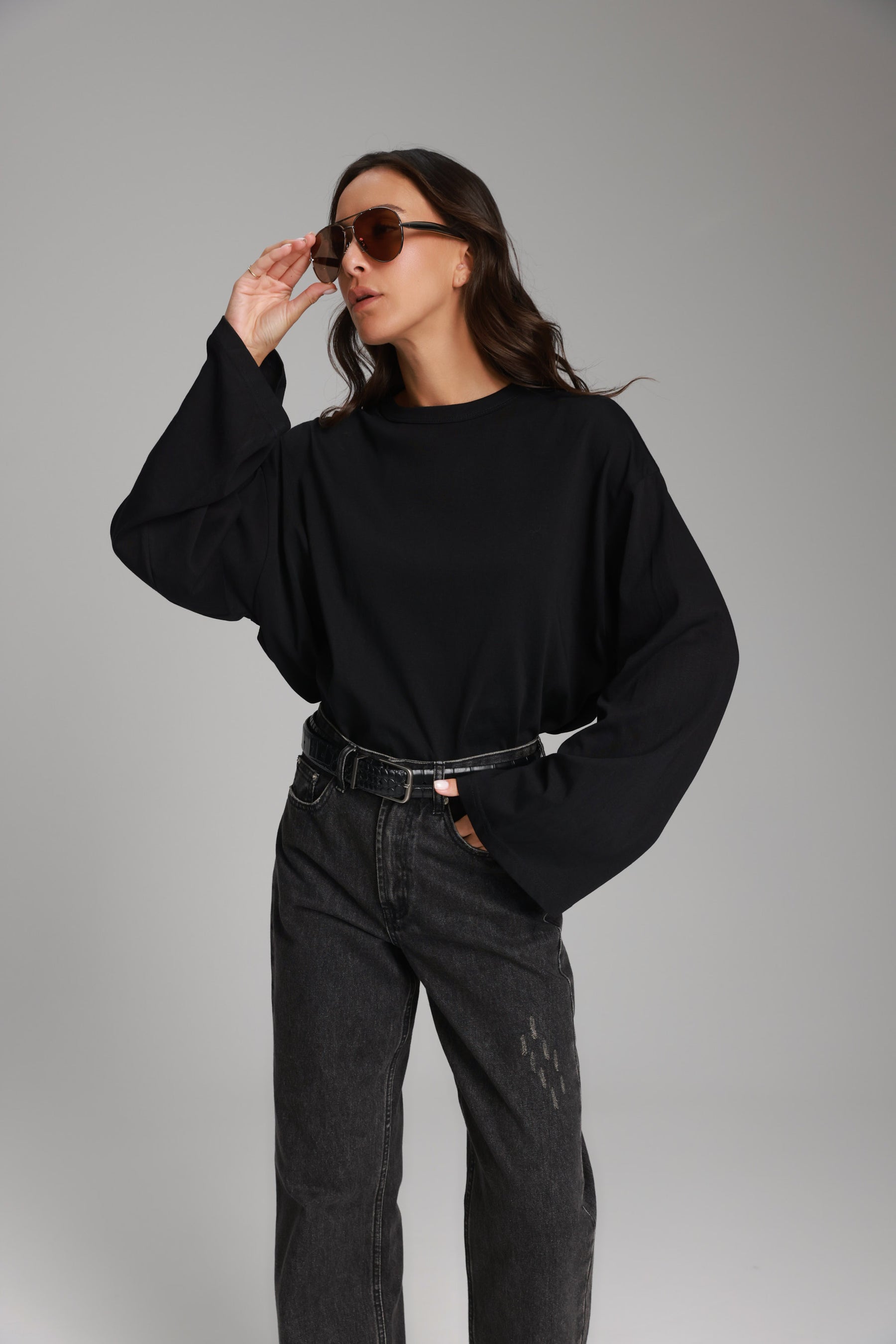 חולצת נדיה שחורה