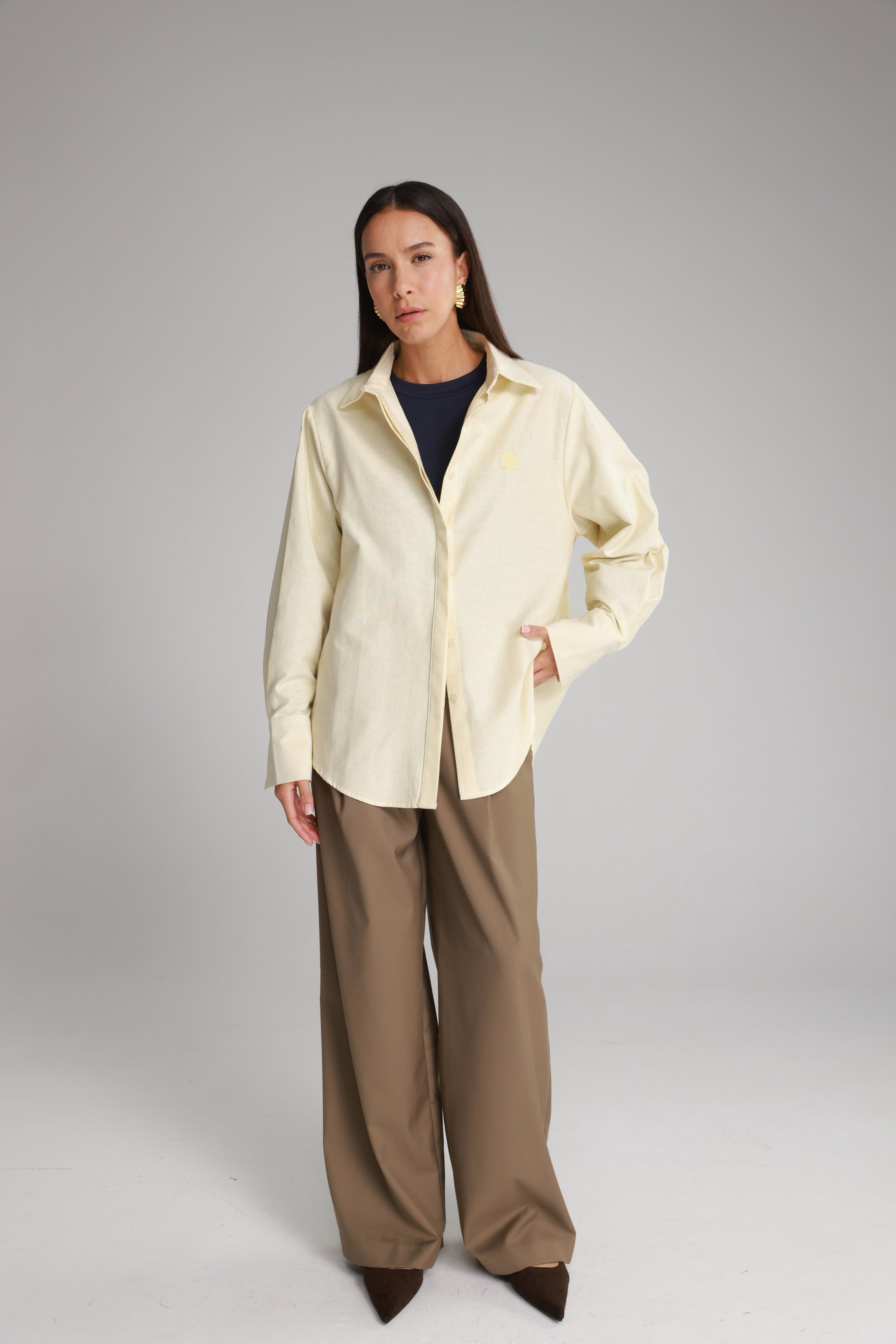 חולצת קיילי מכופתרת צהובה