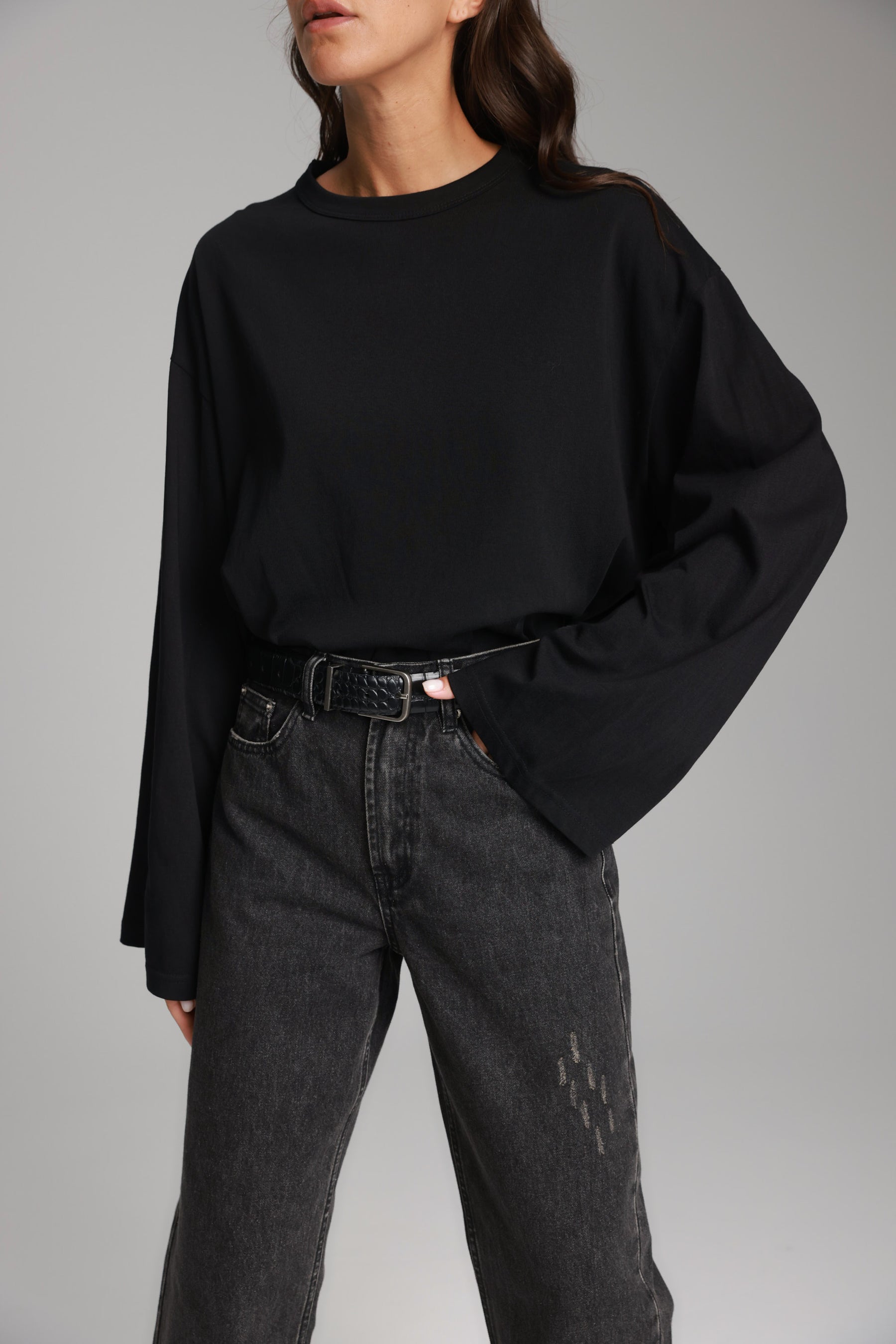 חולצת נדיה שחורה