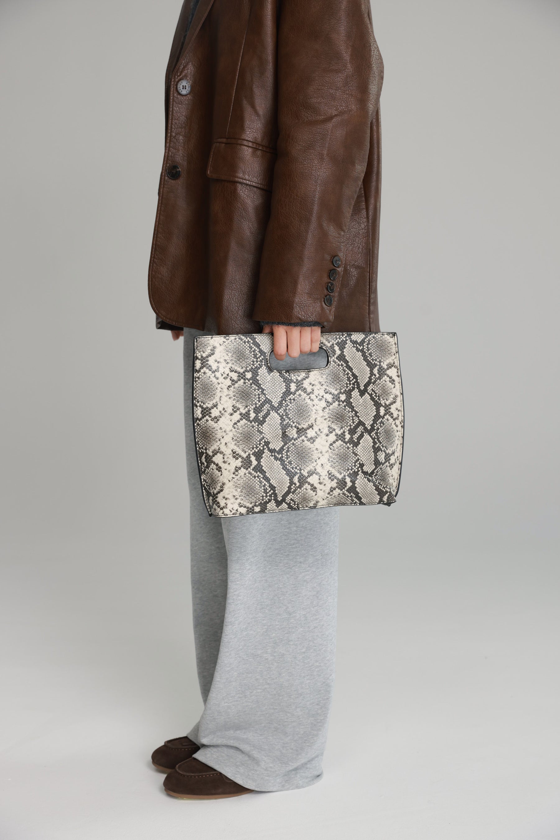 תיק אוליבר מנוחש קטן