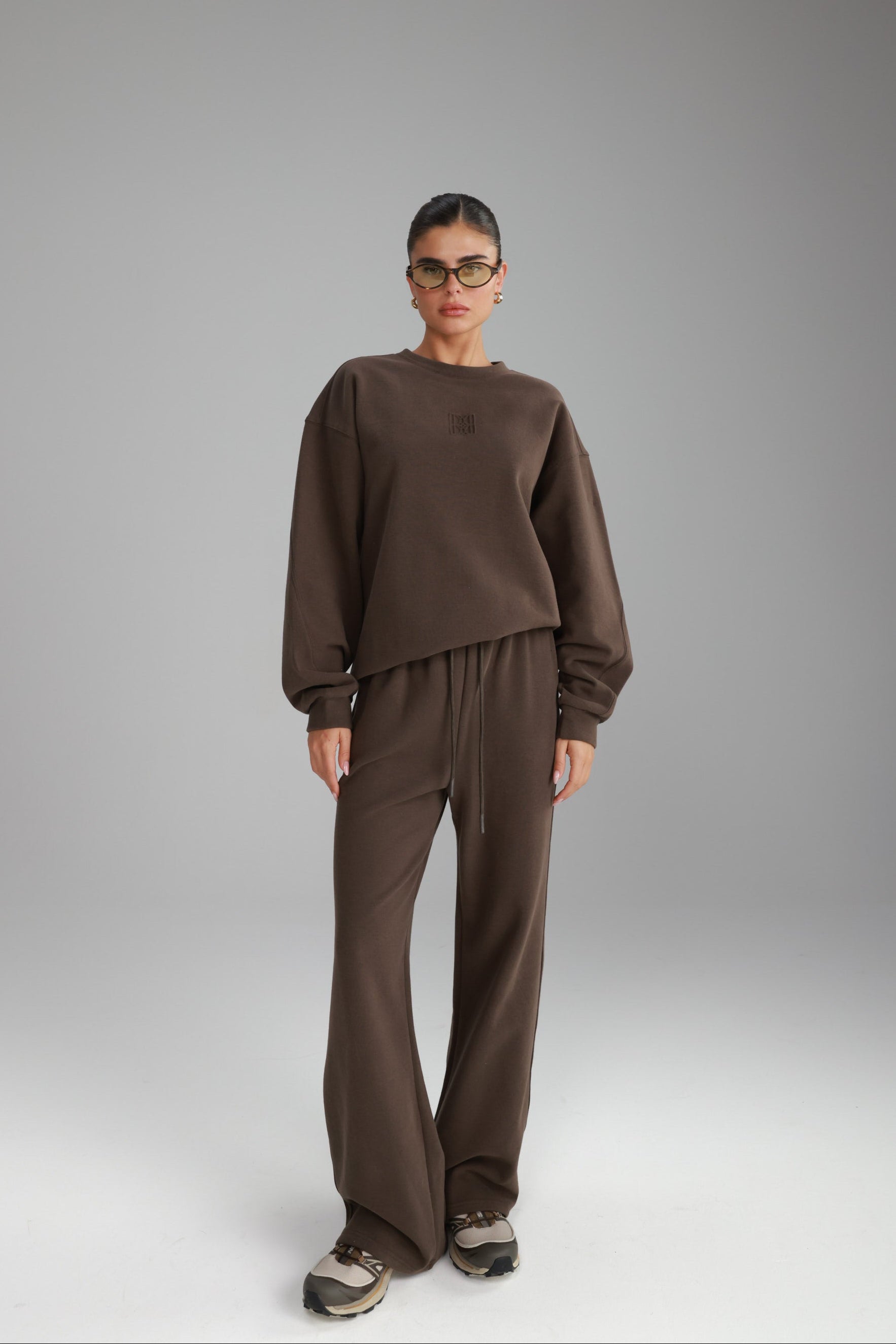 חליפת אדיסון חומה