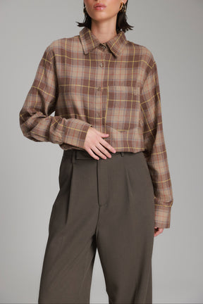 חולצת מאדי מכופתרת חום/בז'