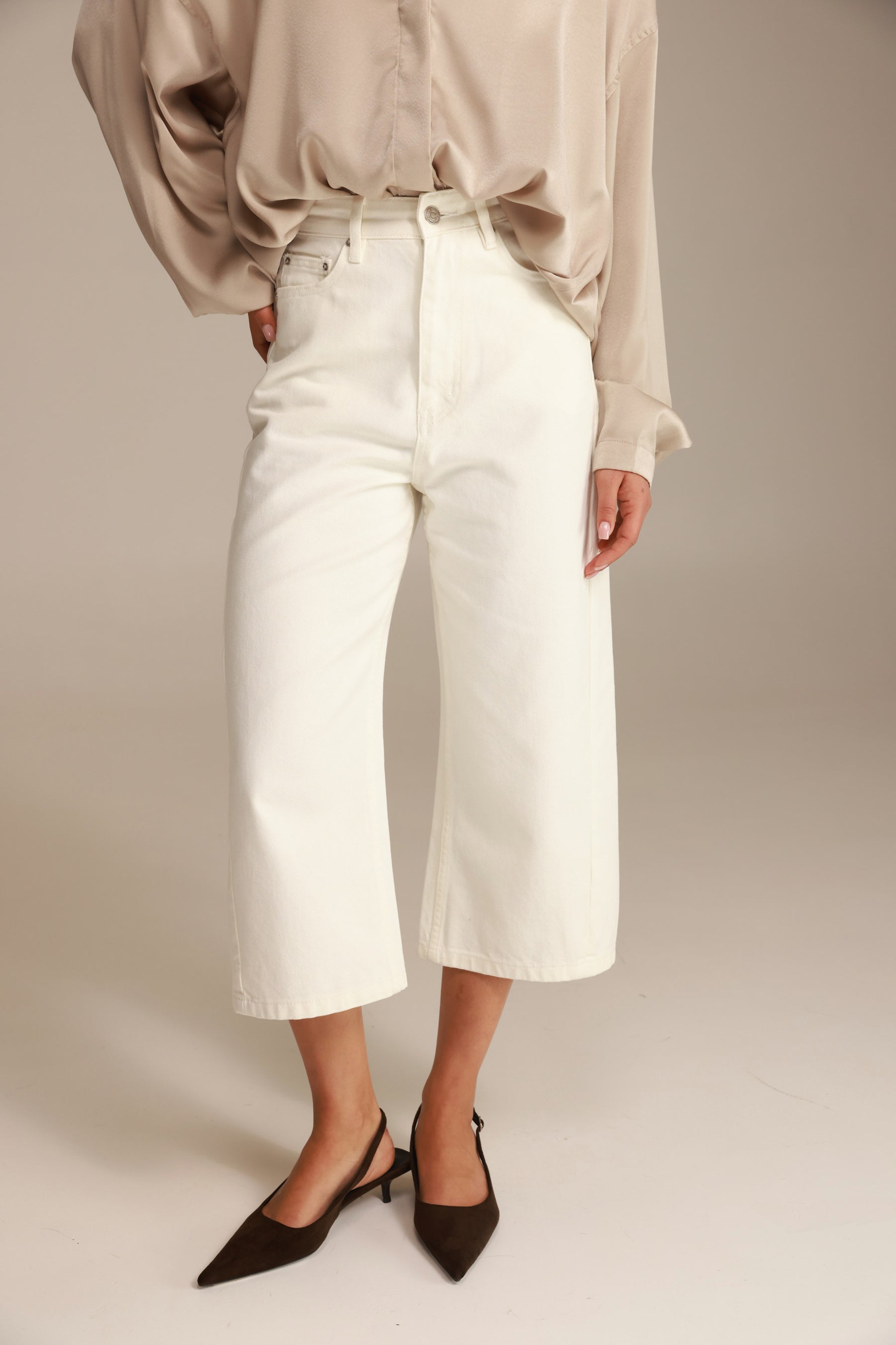 ג'ינס לומי לבן