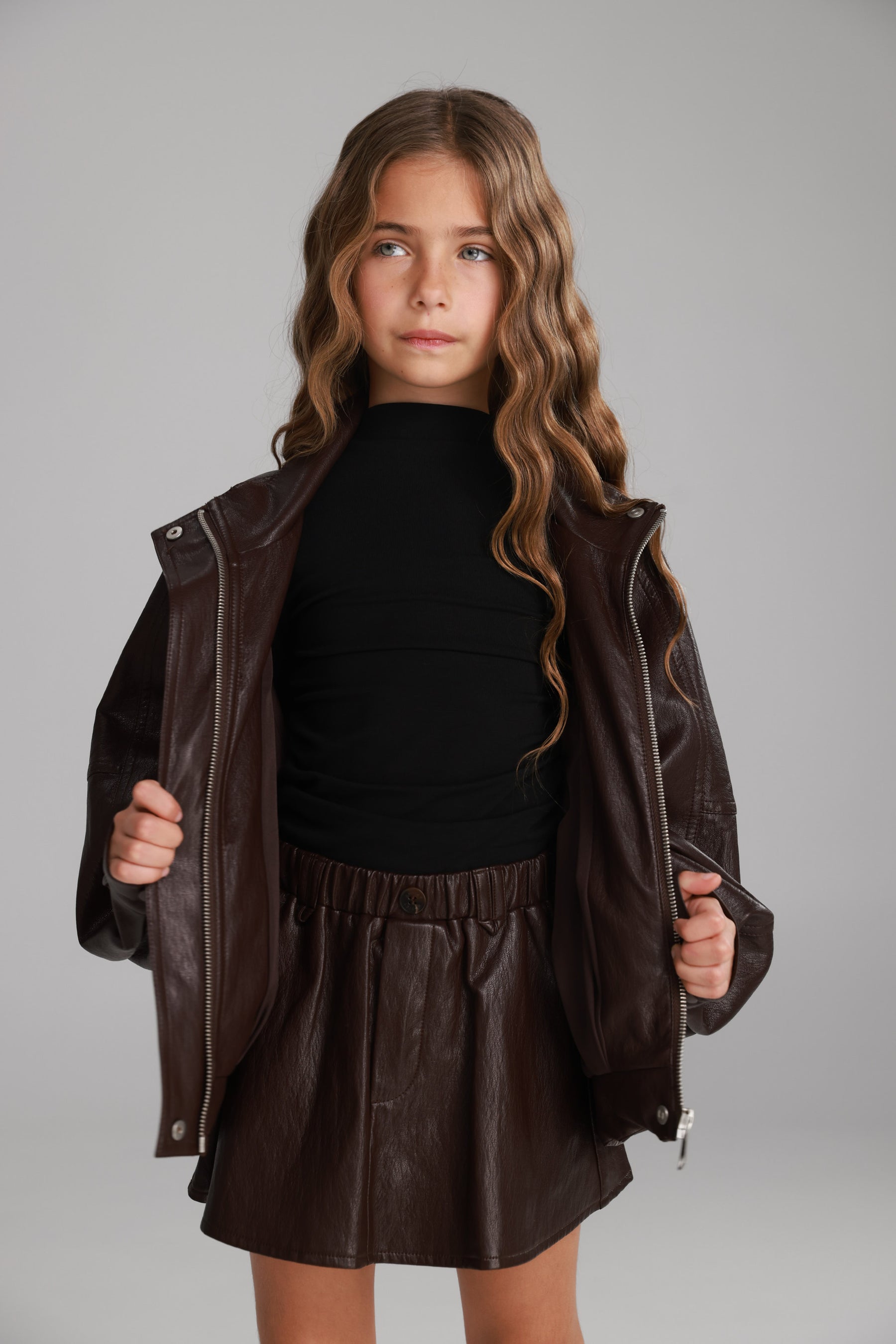 חצאית מייליס דמוי עור בורדו