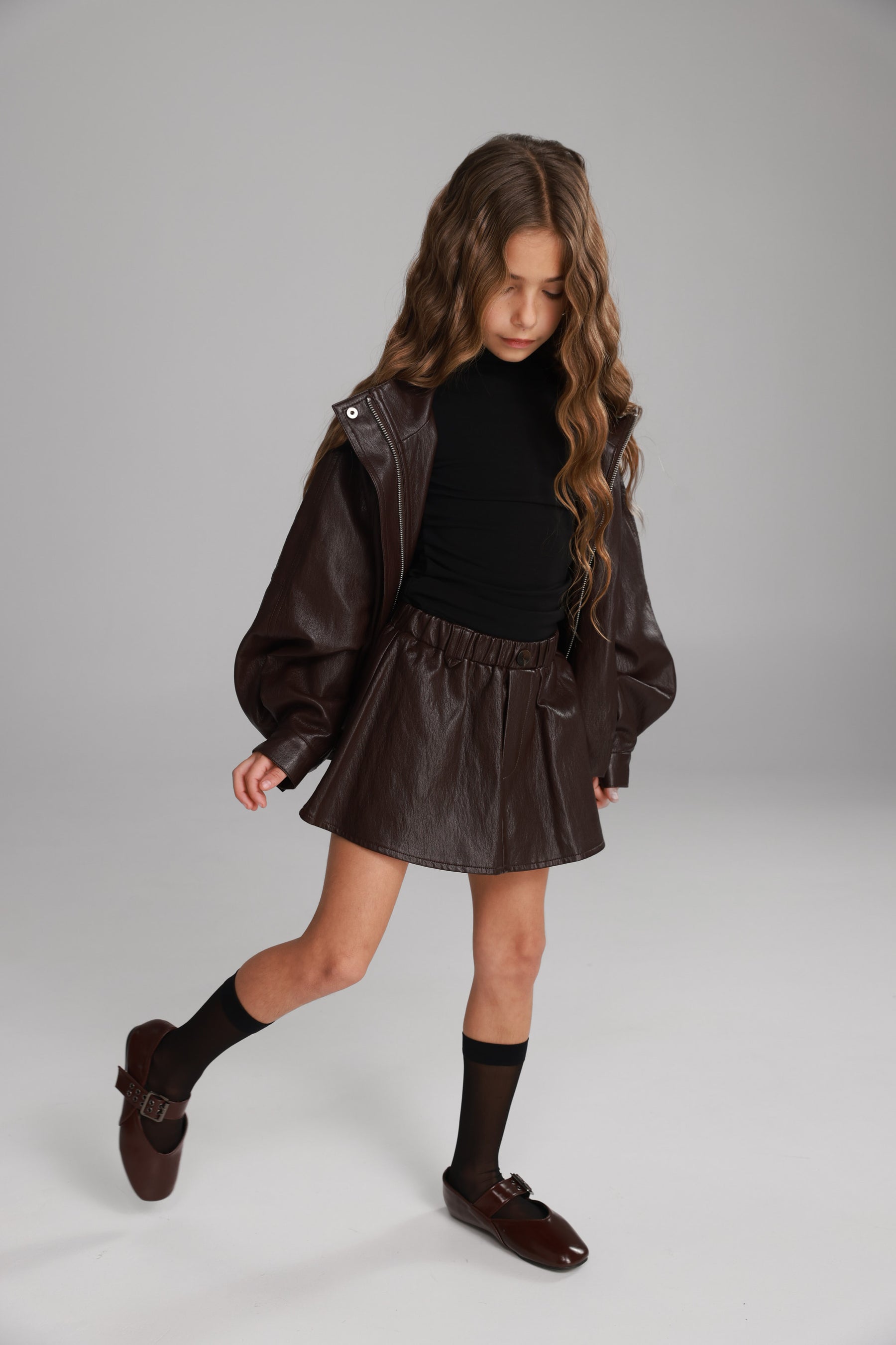 חולצת סטיק שחורה