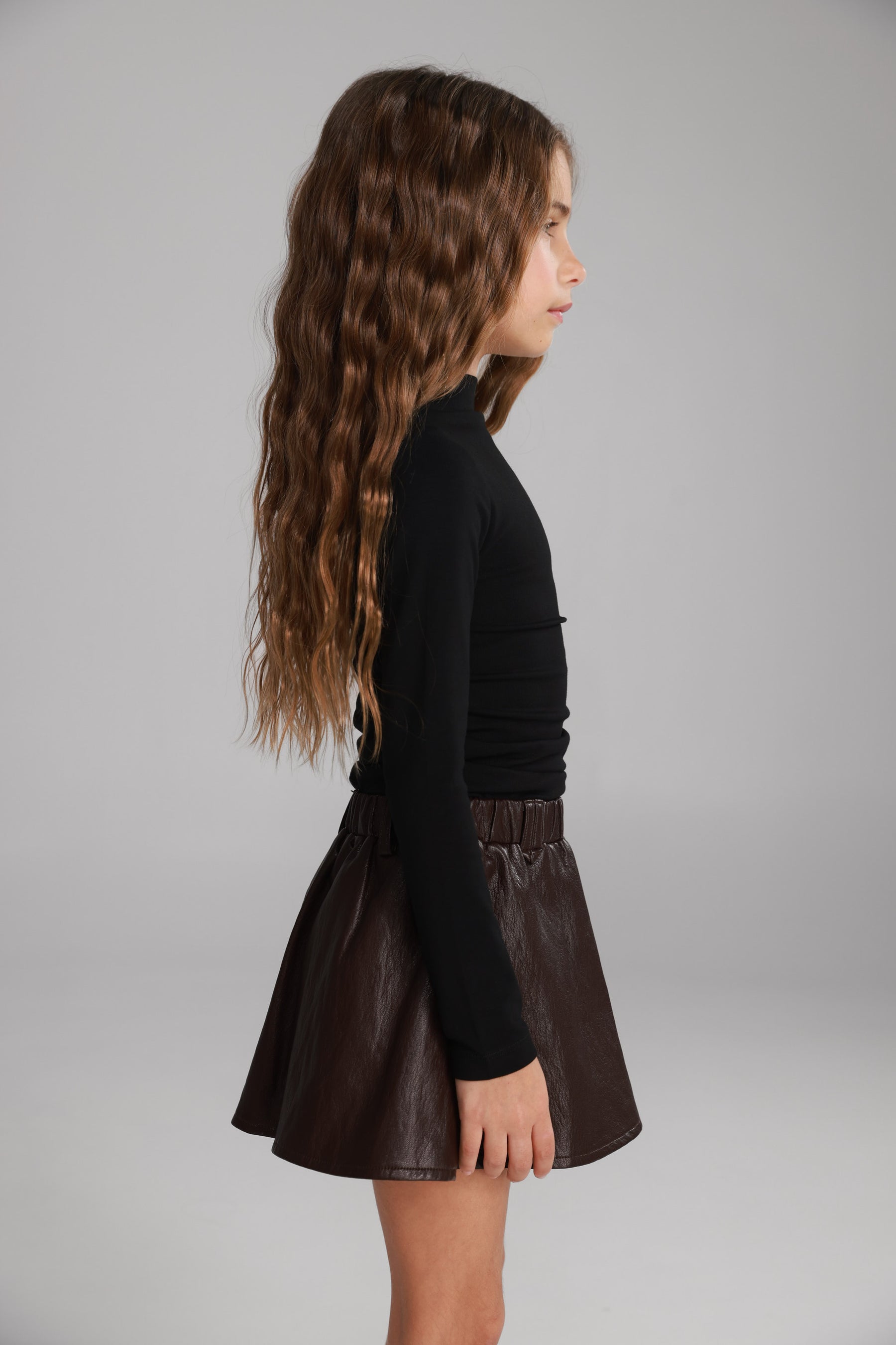 חצאית מייליס דמוי עור בורדו