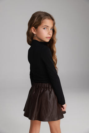 חולצת סטיק שחורה