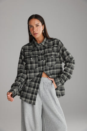 חולצת ריינה מכופתרת שחורה