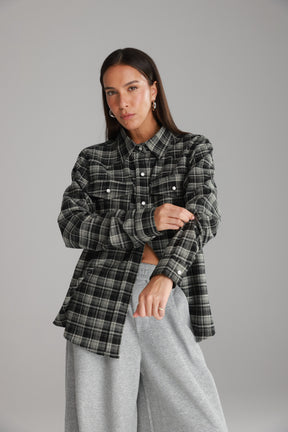 חולצת ריינה מכופתרת שחורה