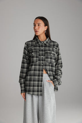 חולצת ריינה מכופתרת שחורה