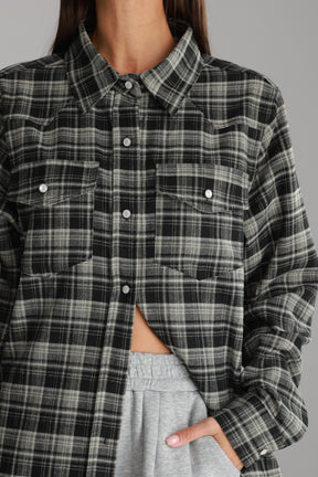 חולצת ריינה מכופתרת שחורה