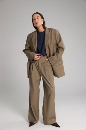 מכנסי דני חאקי