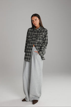 חולצת ריינה מכופתרת שחורה