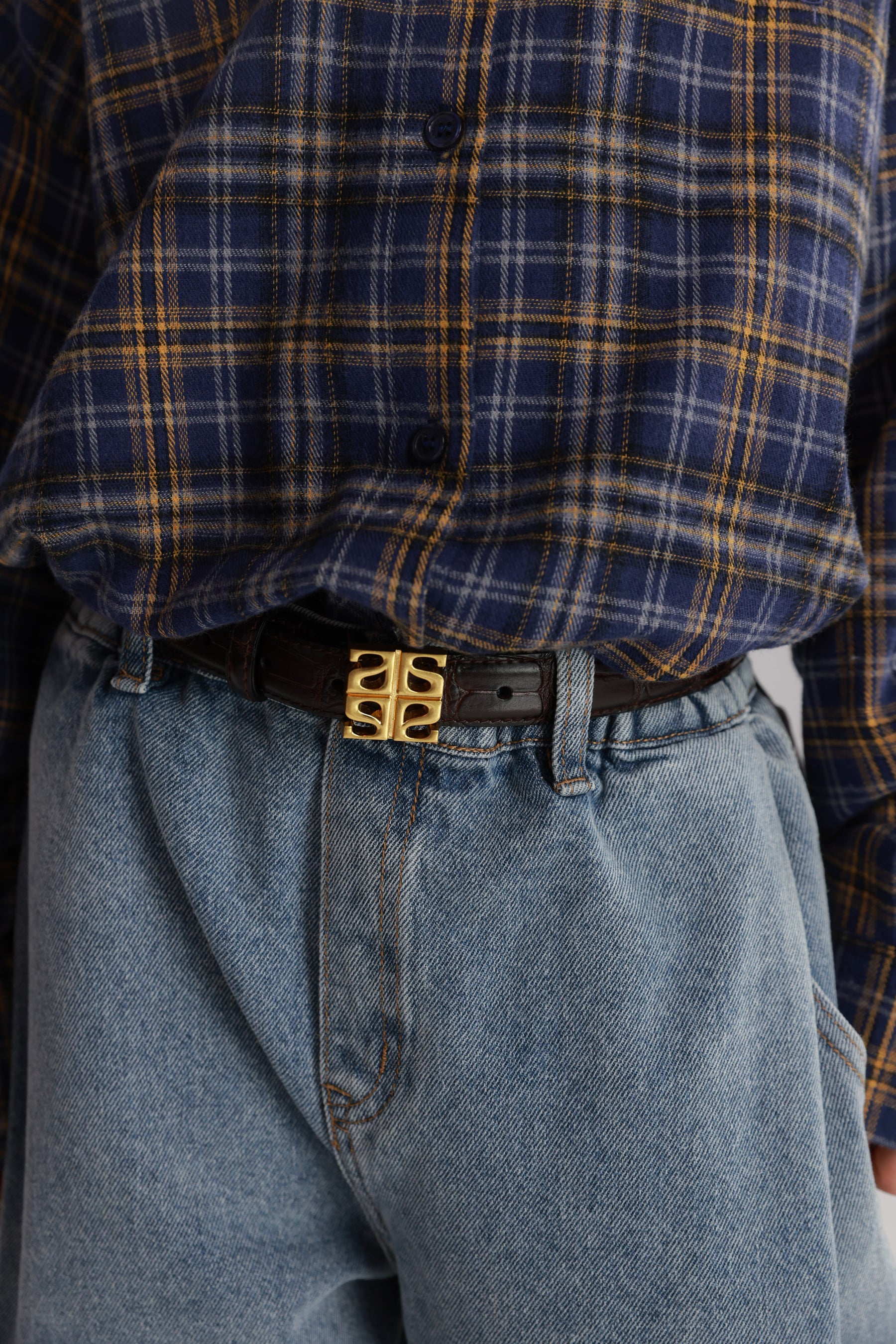 חגורת היילי חום כהה אבזם זהב