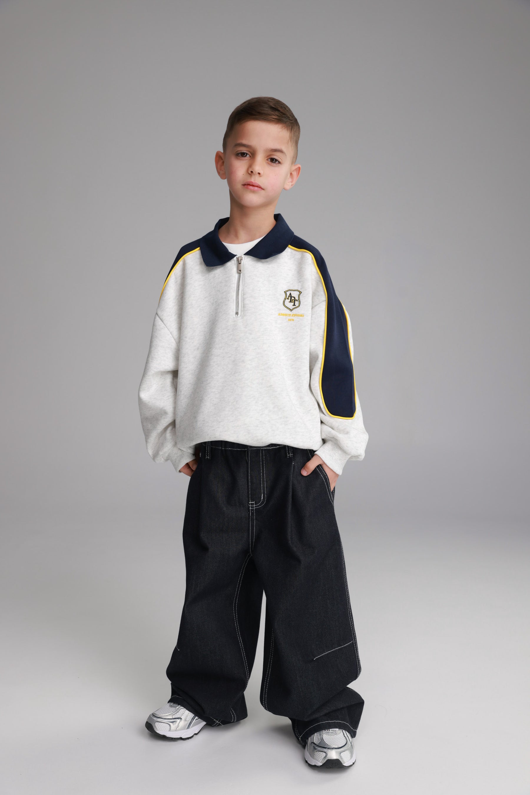 ג'ינס קוניל כחול כהה