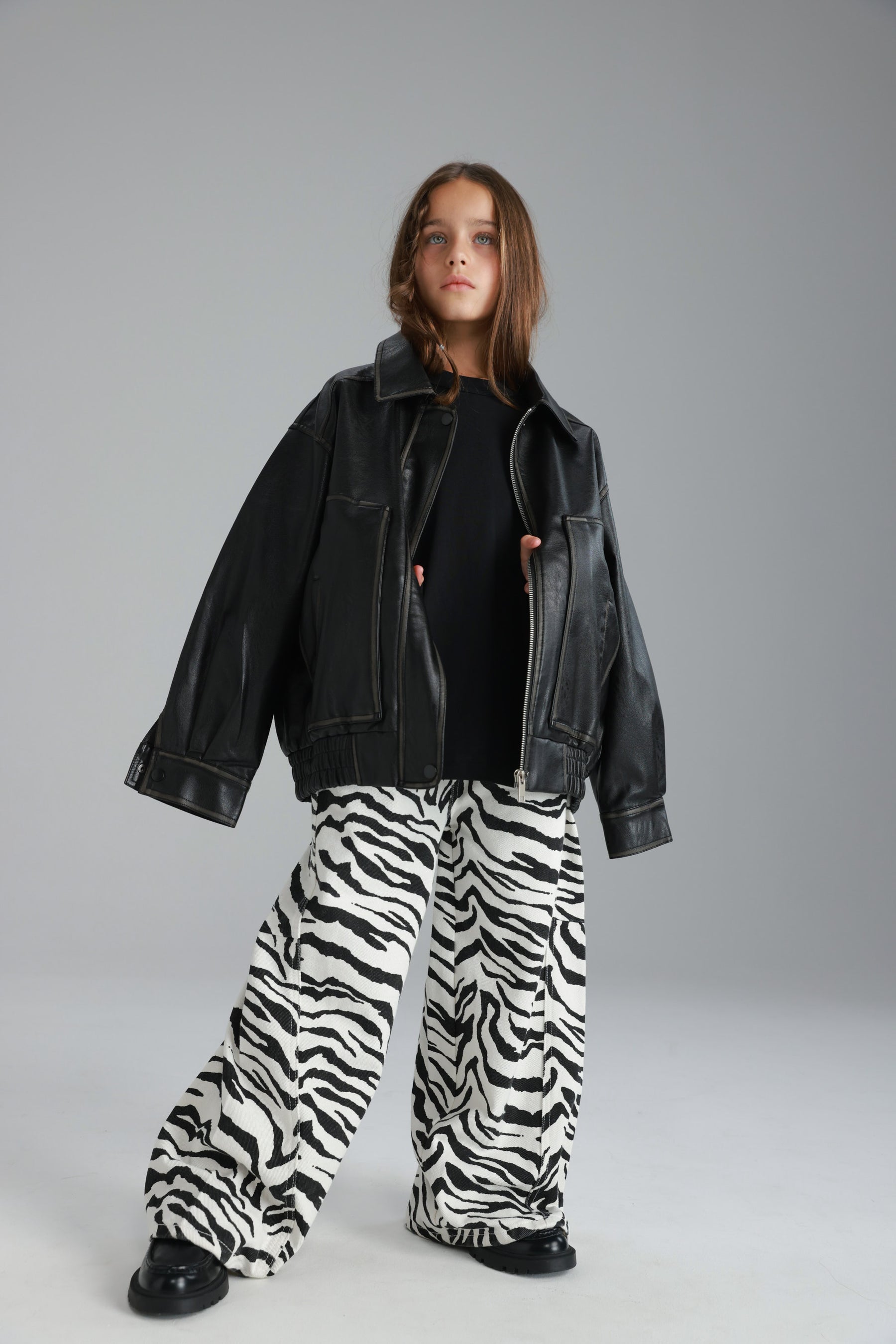 חולצת קרינה שחורה