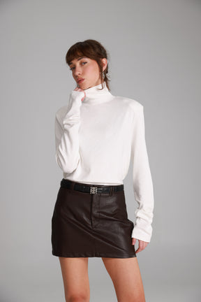 חולצת דיילי לבנה