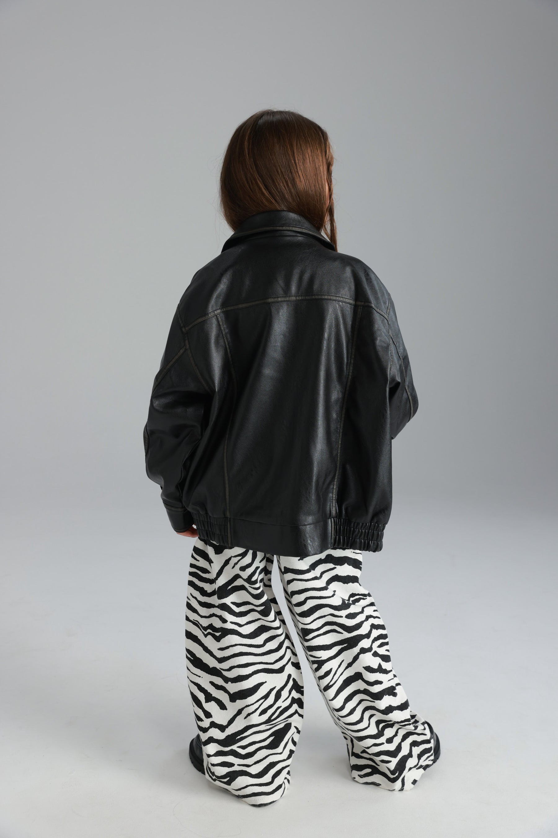 מעיל האנה דמוי עור שחור