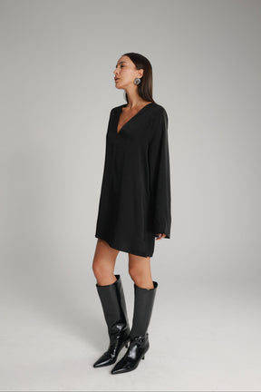 שמלת אניה שחורה