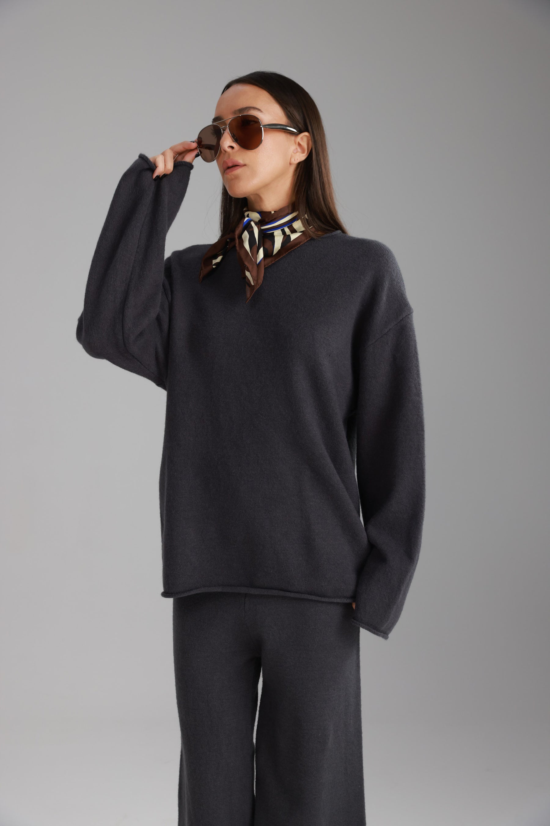 חליפת סריג מיגל אפור כהה